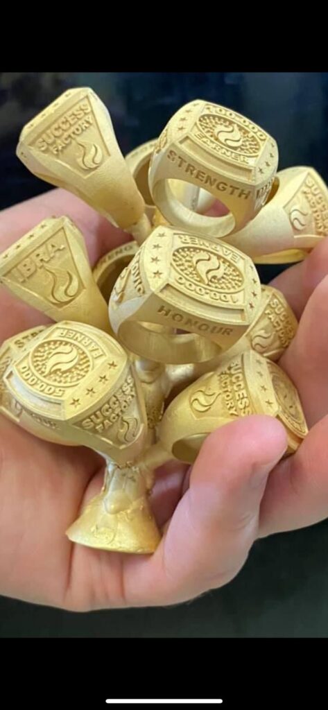 anillos recién acabados